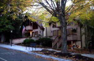 Fall photo of rental office at Loreley Resort